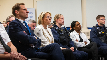 Conservatives Back Police Officers